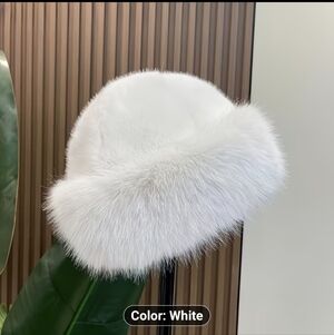New Elegant White Faux Fur Hat #1064,1065-527,1068-254